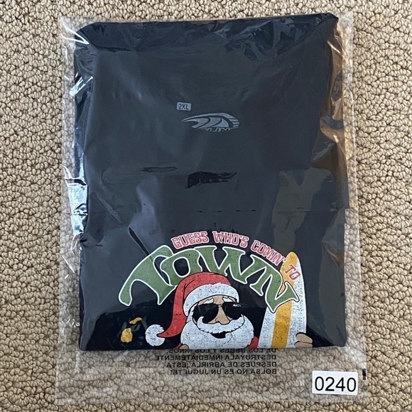 PIPELINE Hawaii Santa Claus “Guess Who’s Comin’ to Town” Men 2XL XXL - Picture 5 of 5